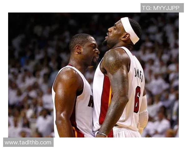 巅峰德隆与韦德的对决谁才是NBA历史上最强后卫之争